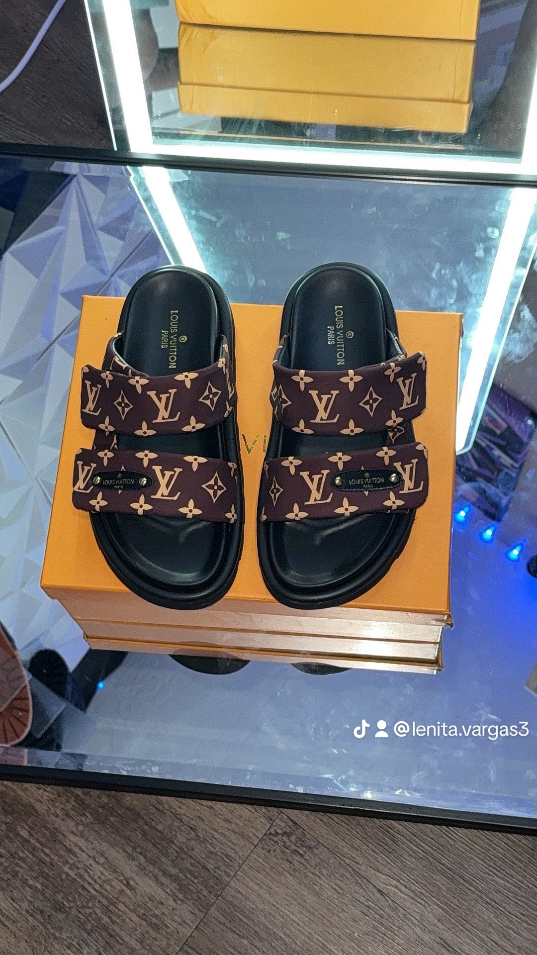 Chancletas de mujer 🤎