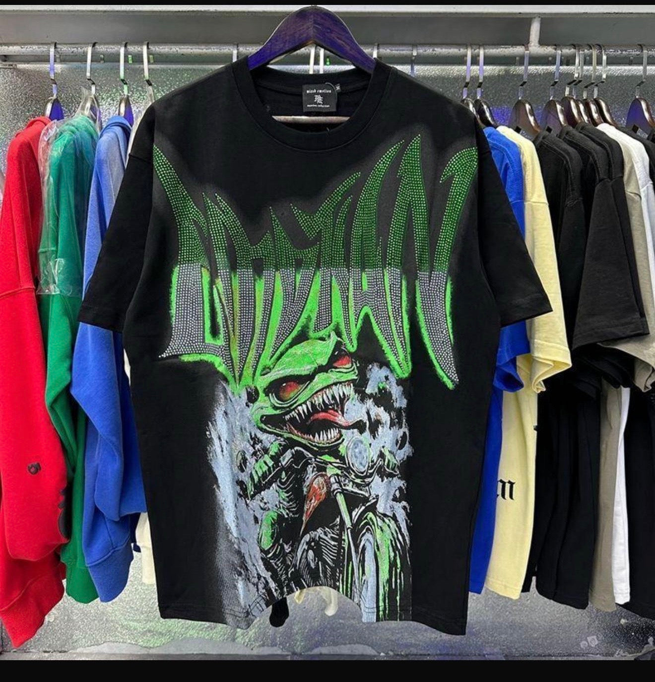 Camiseta Streetwear “Green Monster Ride” – Edición Urbana Premium